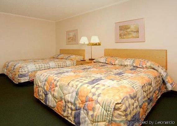 Days Inn & Suites By Wyndham Logan Kamer foto