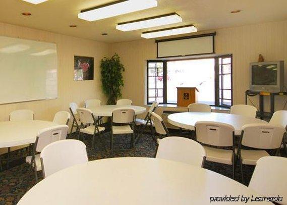 Days Inn & Suites By Wyndham Logan Faciliteiten foto